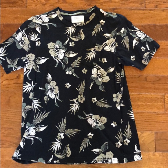 Free People Other - Free planet XL floral black print T-shirt